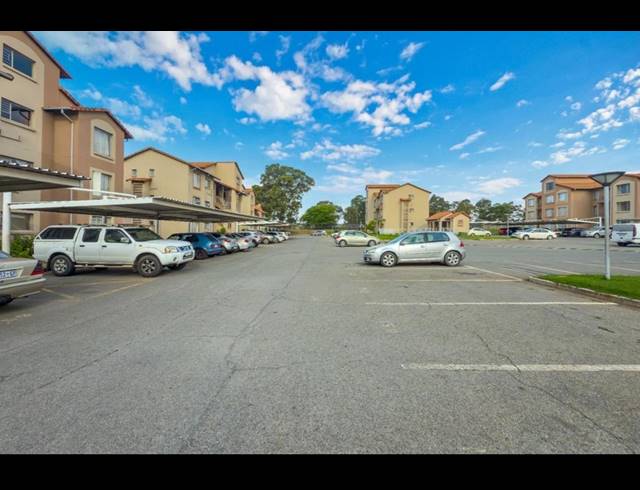 2 BEDROOM APARTMENT FOR SALE IN KLEINFONTEIN